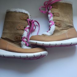 Women's Size 7 Brown Fur Trim DSW 3M Insulate Boots Booties