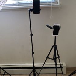 2x Tripod Stands 