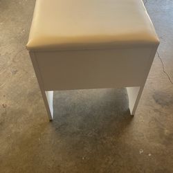Storage Make Up Vanity Seat 
