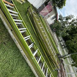 Escalera De Fibra De Extensión 24 Ft 