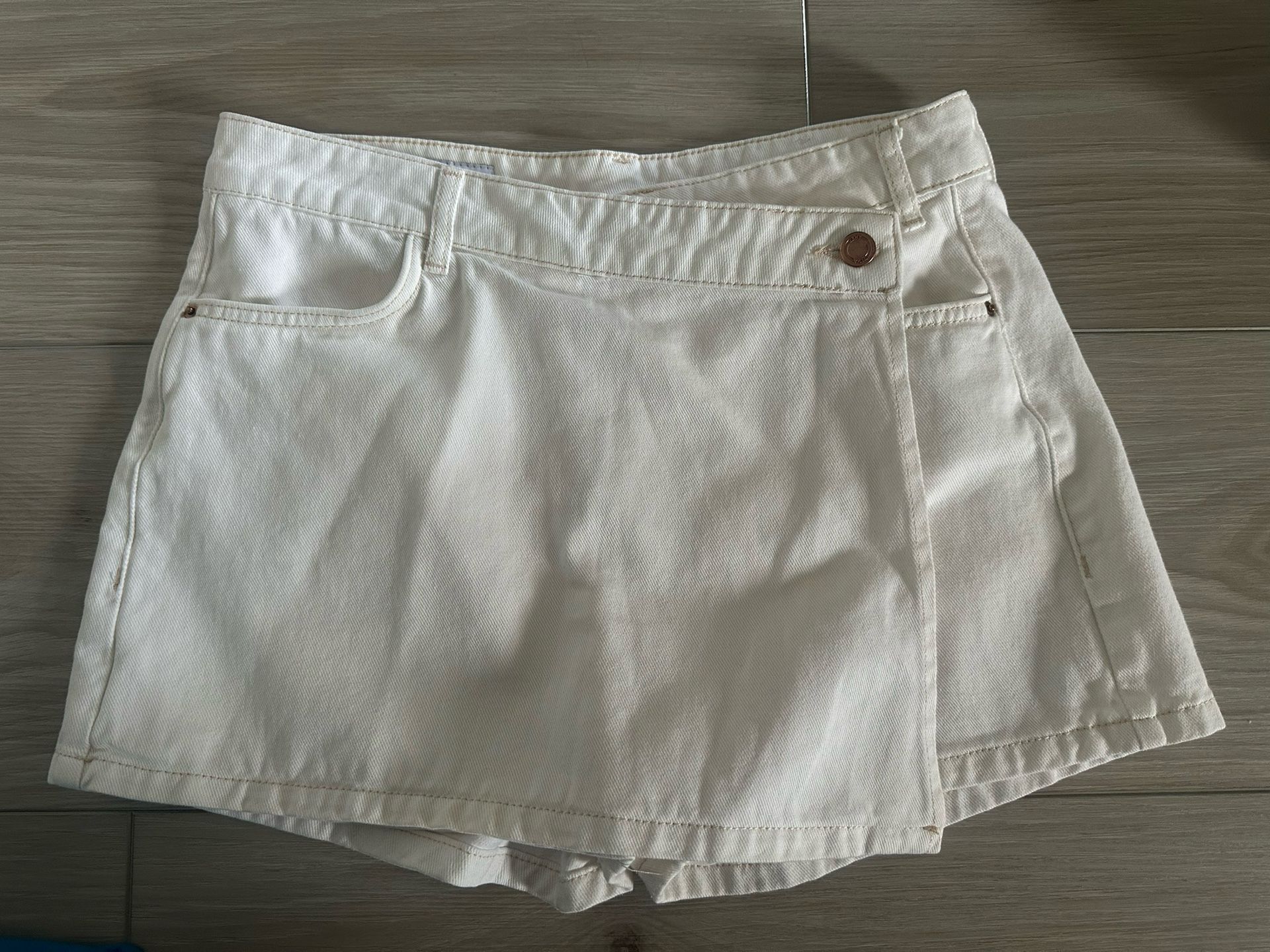 White Skort Zara