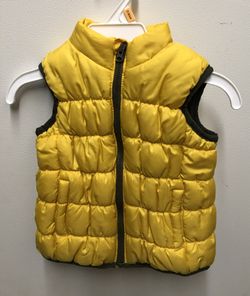 Carter’s Toddler vest size 12 months