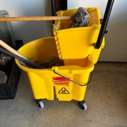 Industrial Mop Bucket