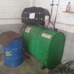 Oil Tank And Pump 
