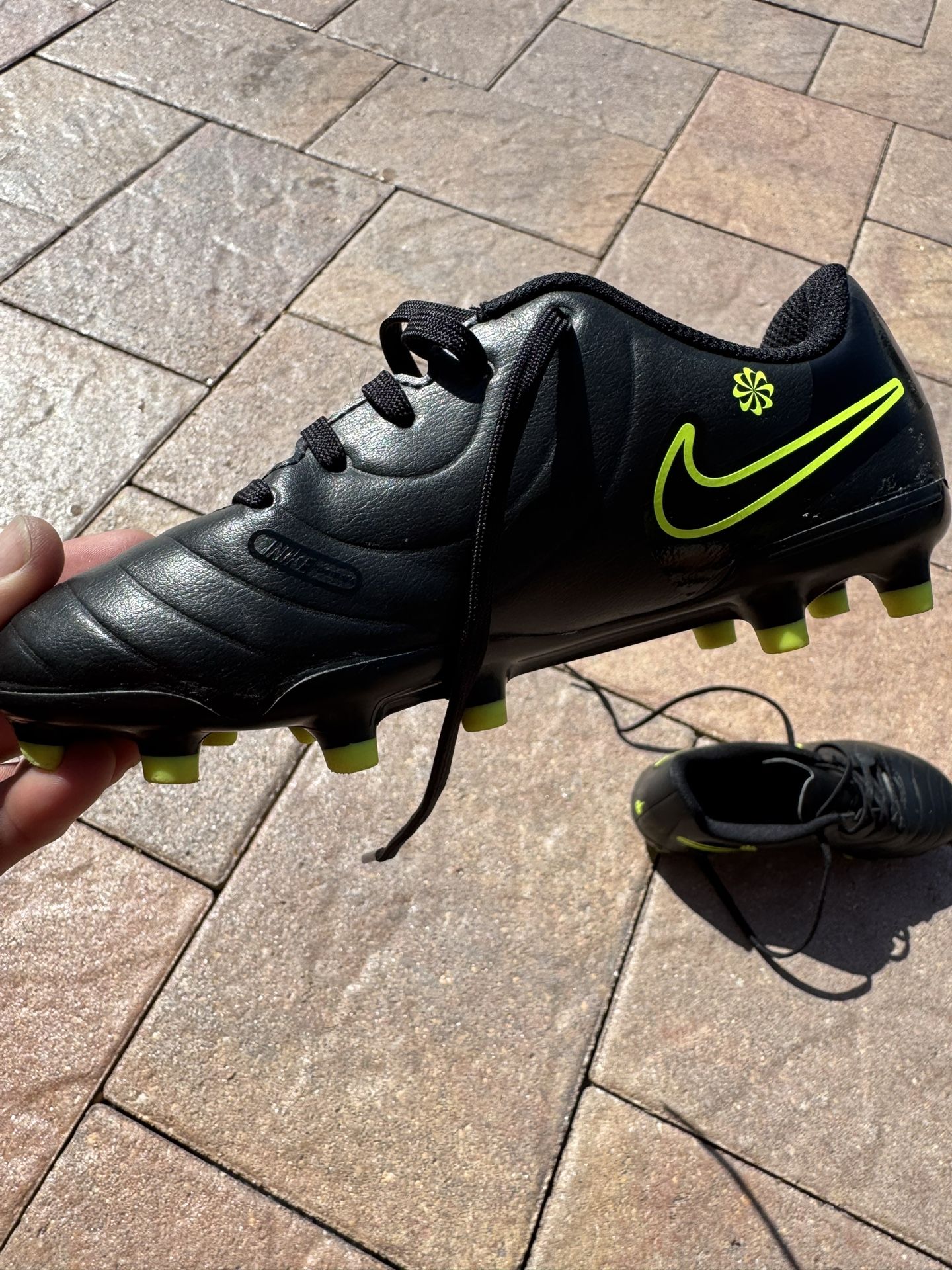 Nike Soccer Cleats Size 1 - Like New