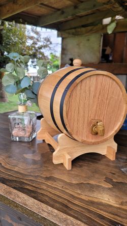 Wine/wisky Barrel. Miniature Barrel That Can Be Filled With Liquid.