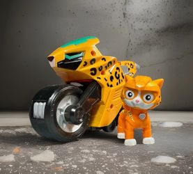 Paw Patrol Cat Pack Wild's Cheetah Pull Back Motorcycle Vehicle And Figure