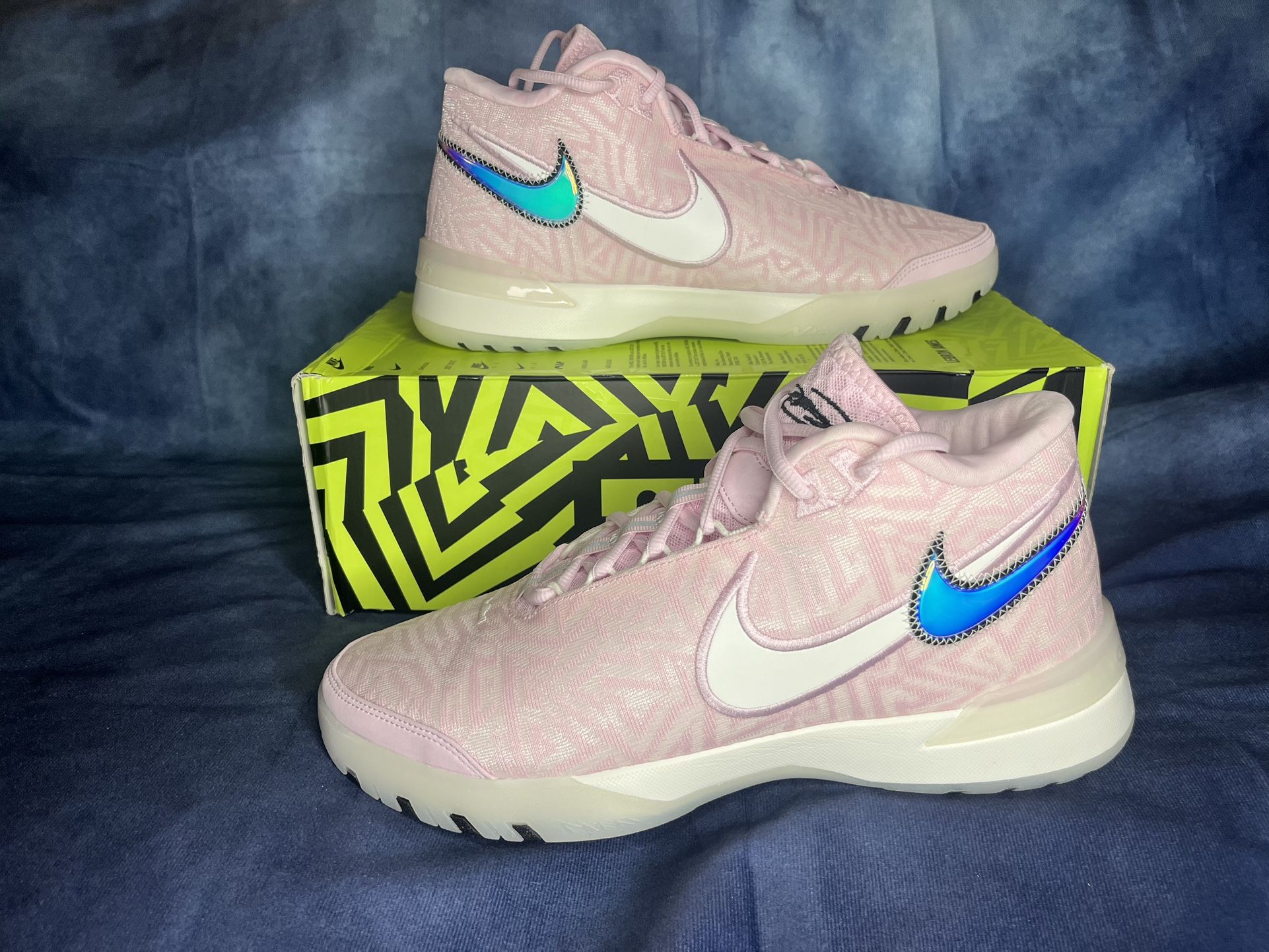 Nike LeBron NXXT Genisus