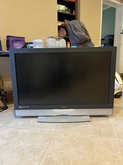 40 X 20 Vizio Plasma TV