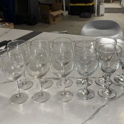 11 Wine Glasses 