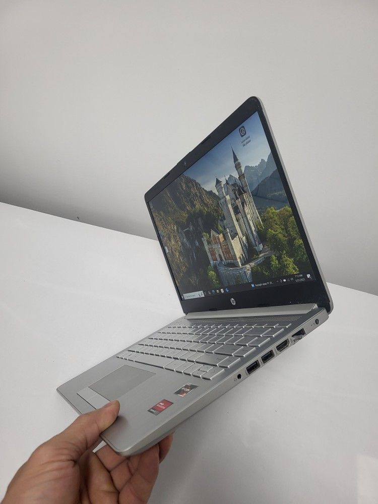 HP LAPTOP 14 WITH RYZEN 3 LIKE NEW (LAP47)