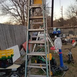 2 Ladders available 