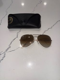 Ray ban aviator sunglasses