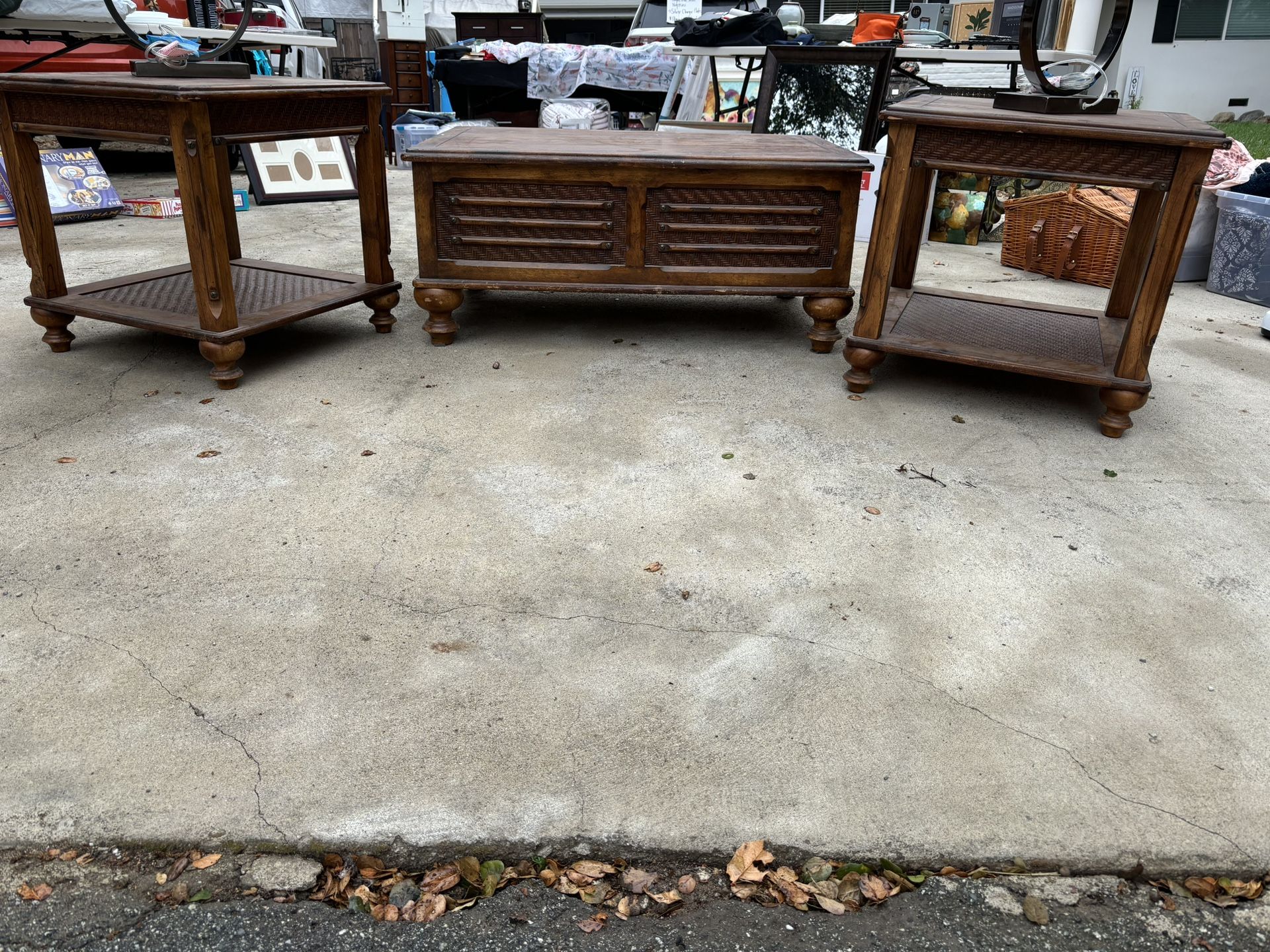 Ashley Table Set