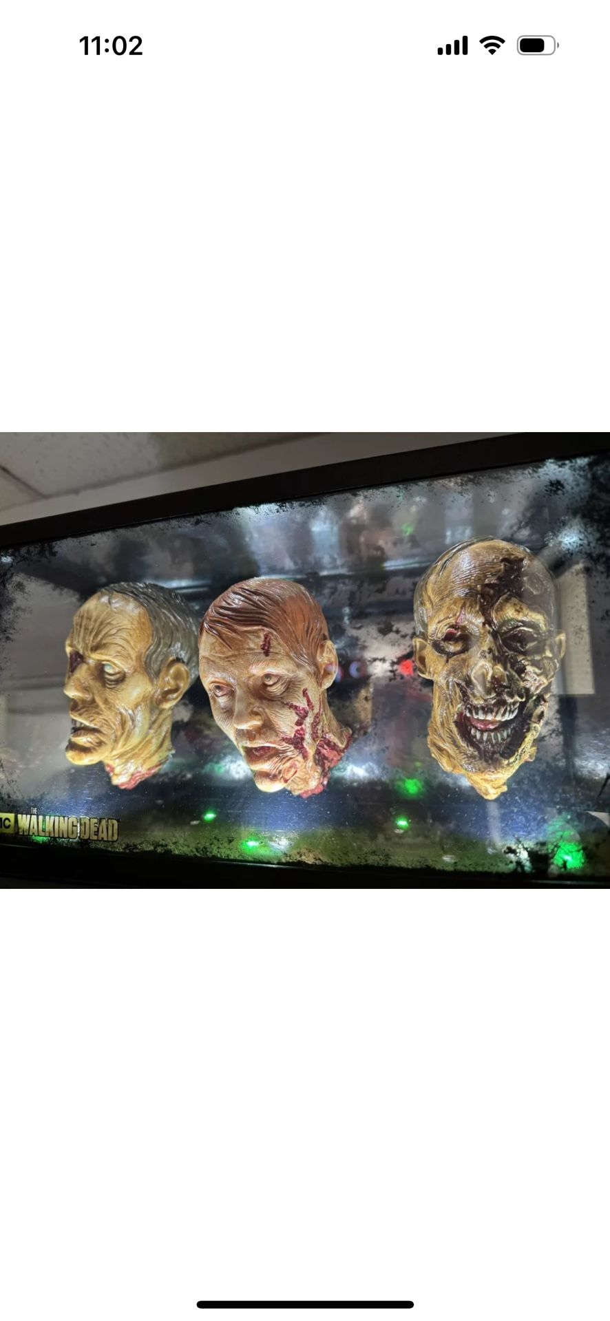 STERN WALKING DEAD PINBALL MACHINE FISH TANK TOPPER