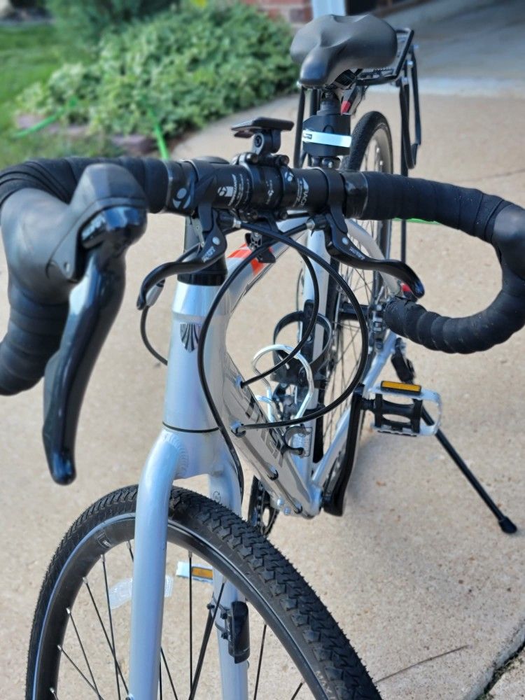 Trek Crossrip 1 Commuter Bike