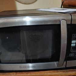 Microwave 900watt Black and Decker 