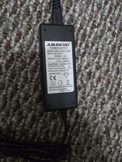 5 Volt / 12 Volt Power Supply Circular Connector