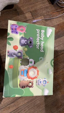 Lion baby head protector