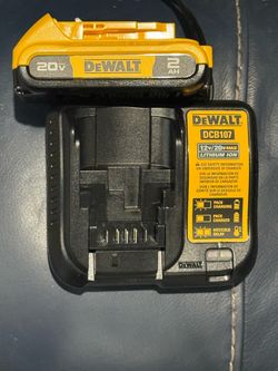 Dewalt 20v Max 2ah Battery and Charger