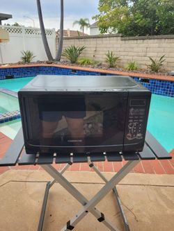 Farber 700 watt microwave