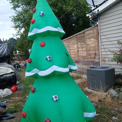 Santa and Tree Electric 