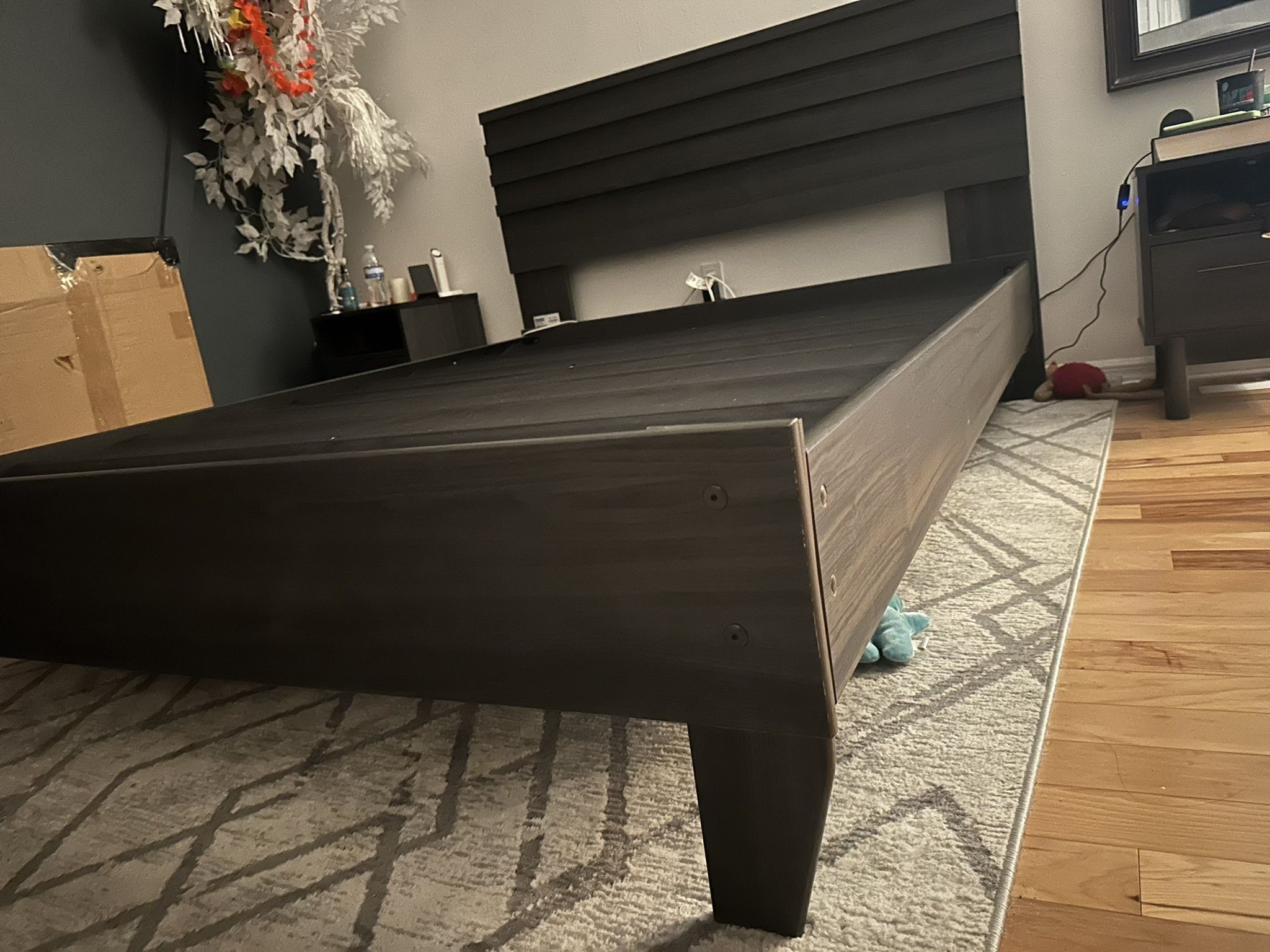 Queen Signature By Design Ashley Headboard and Bed frame