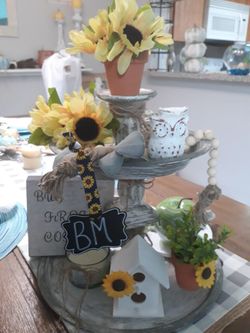 Sun flower 🌻🌻🌻🌻🌻 two tier farm style tray