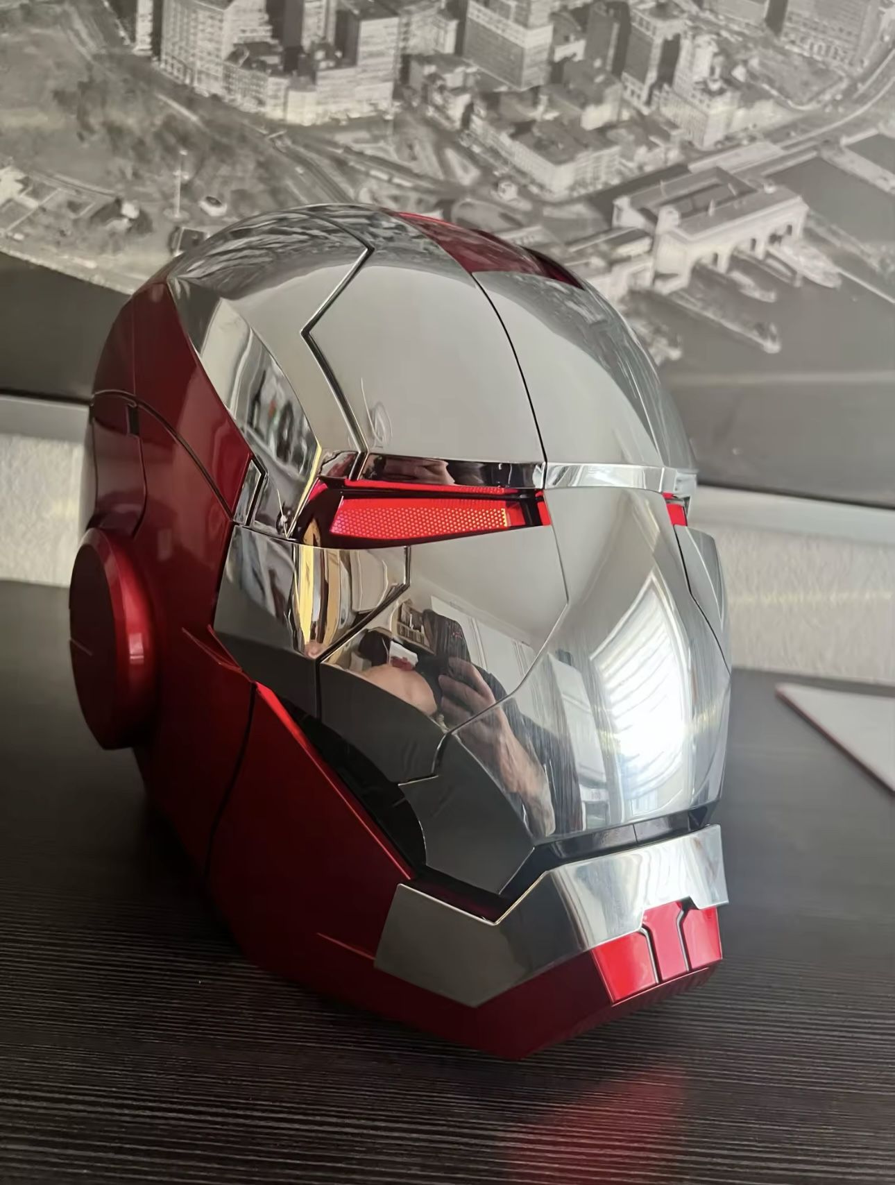 New AutoKing 1:1 Mk5 Iron Man Helmet Cosplay Voice Control Eyes with Light Model Toys for Adult Electric Wearable