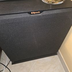Klipsch 15” Subwoofer – Massive Output – R-115SW
Price: $525
Includes:
Klipsch R-115SW
