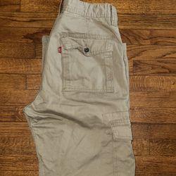 Levi’s Cargo Pants 