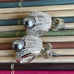 NVC elegant Pearl silver earrings designed by Nataliya V Collister