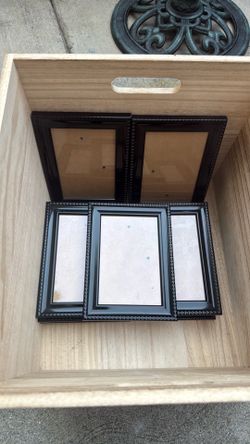 5.5”x7” picture frames (set of 11 frames)