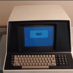 Vector Graphics V3 Computer Terminal - Like New Condition Museum Piece