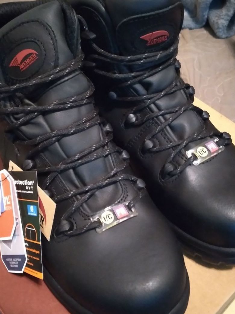 Avenger Work Boots