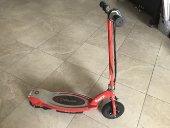 E175 Razor Scooter Brand New Batteries 10mph 40 Miles Per Charge