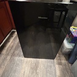 Hisense Small Refrigerator 