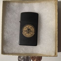 Vintage Zippo USS Dwight D. Eisenhower CVN-69, Navy Aircraft Carrier