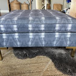 Ottoman/Coffee Table