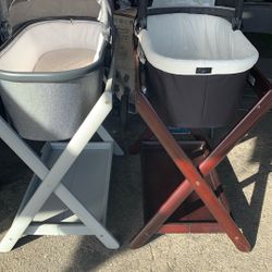 2 Cunitas Uppababy De Madera Buenas Condiciones Una Negra La Otra Gris 