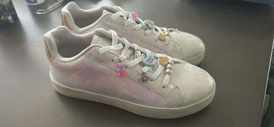 Girls Shoes Size 4