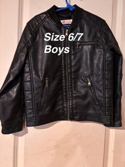 Black Jacket Size 6/7 Boys 