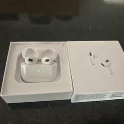 Airpod gen 3 (Comes With Charger)