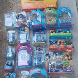 Big Collection Skylander Lot