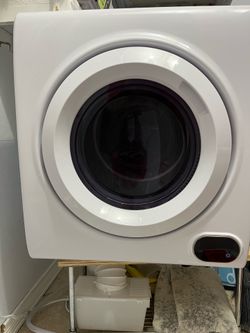 Dryer Clothes machine. Capacity 9 Lbs.