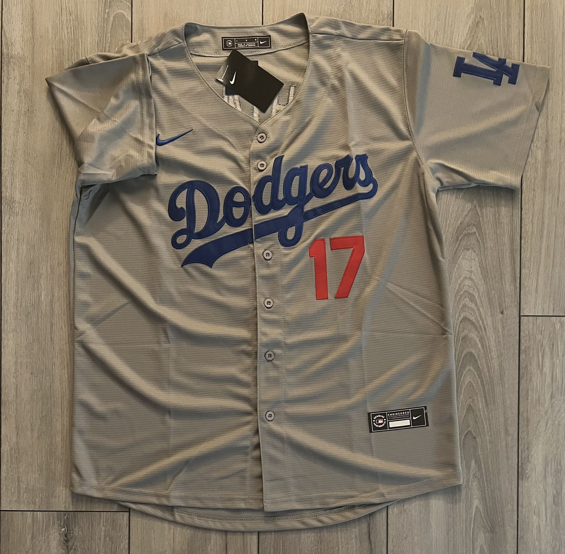 Dodgers Jerseys - Brand New - Ohtani & Valenzuela 