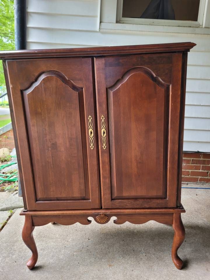 TV stand cherry oak