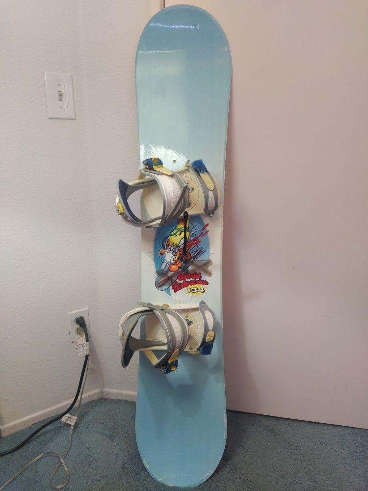 World Industries 134 Youth Snowboard with Burton Bindings
