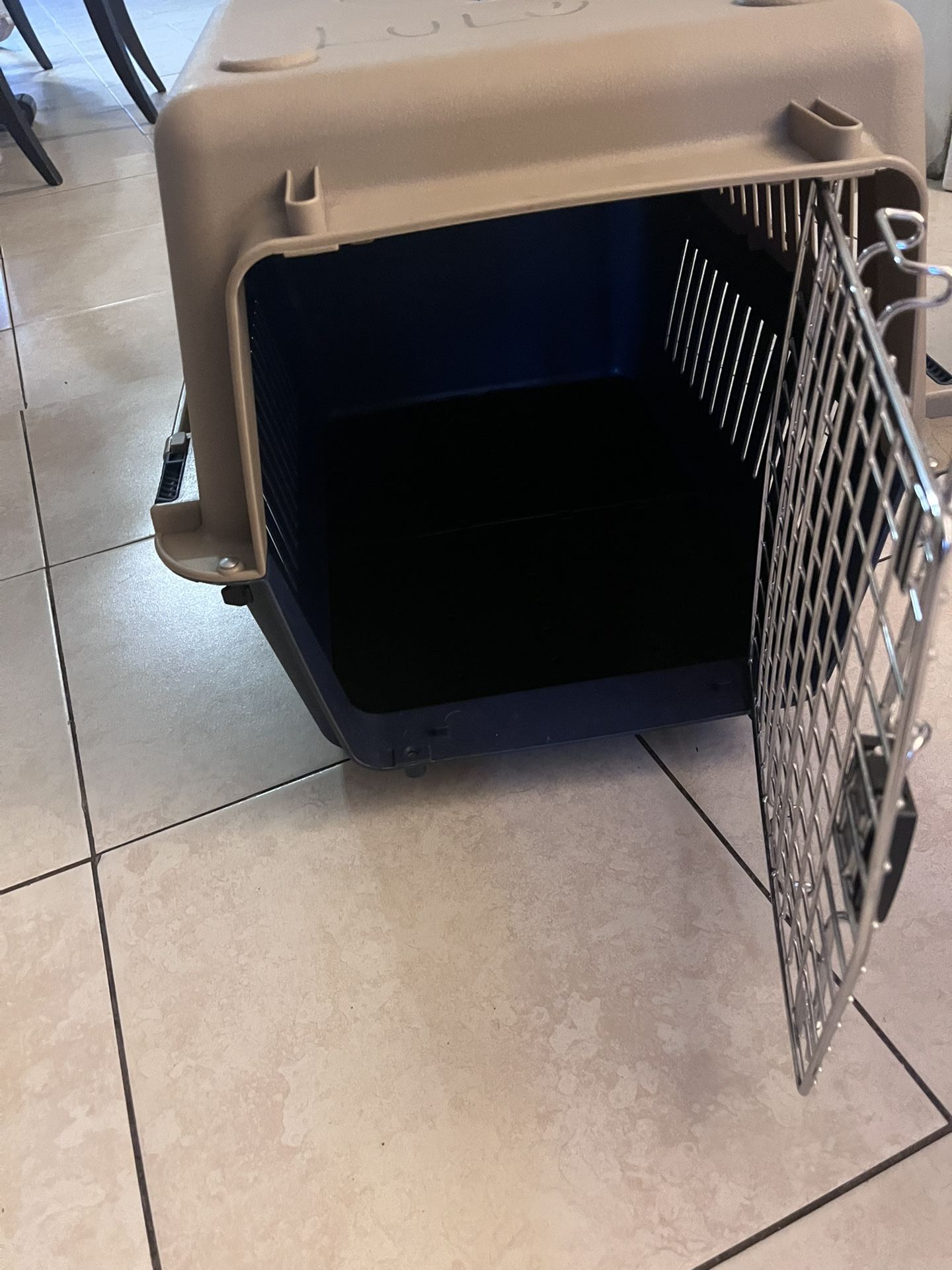 Medium Travel Dog Crate 