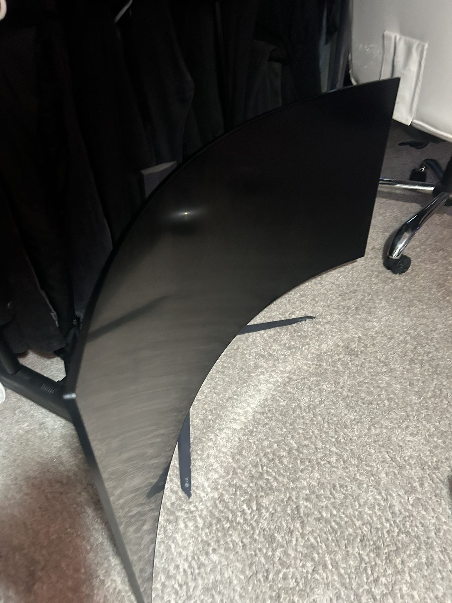 Pc Monitor (curved)